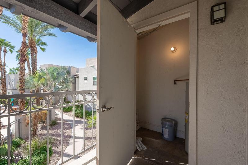 AND MUST HAVE STORAGE!!!