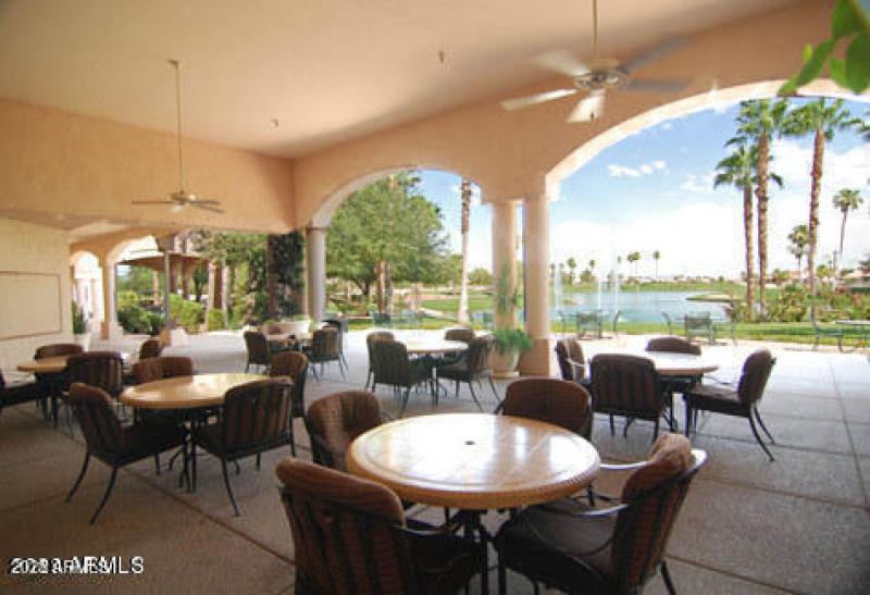 PC EN Clubhouse Patio