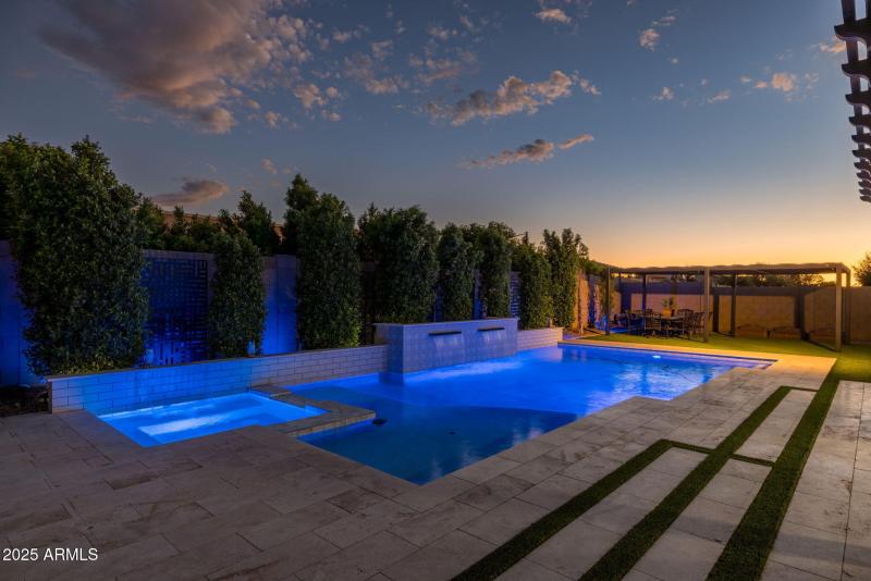 Welcome to 21011 E Aquarius Way