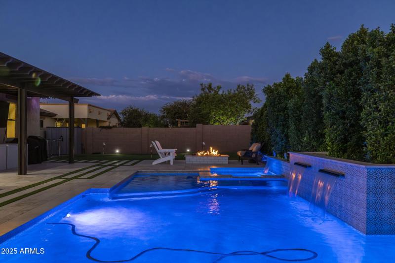 21011 Aquarius - 72Twilight