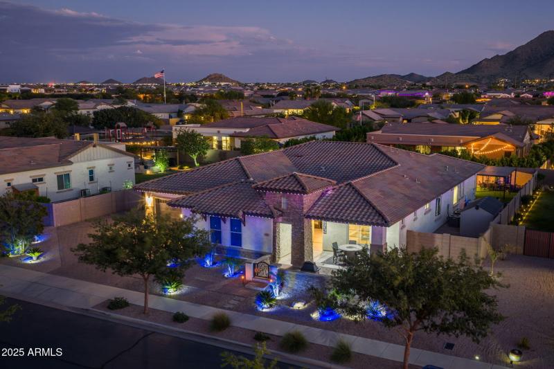 21011 Aquarius - 76Twilight