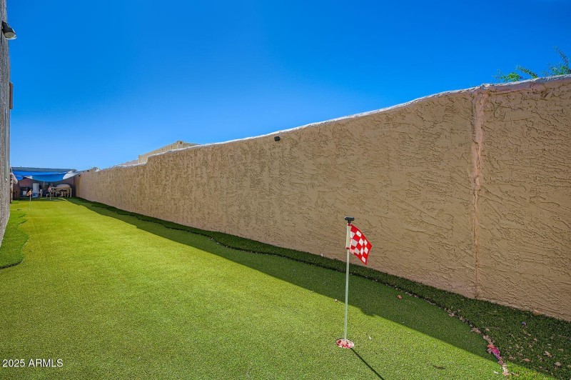 Side Yard Putting Green