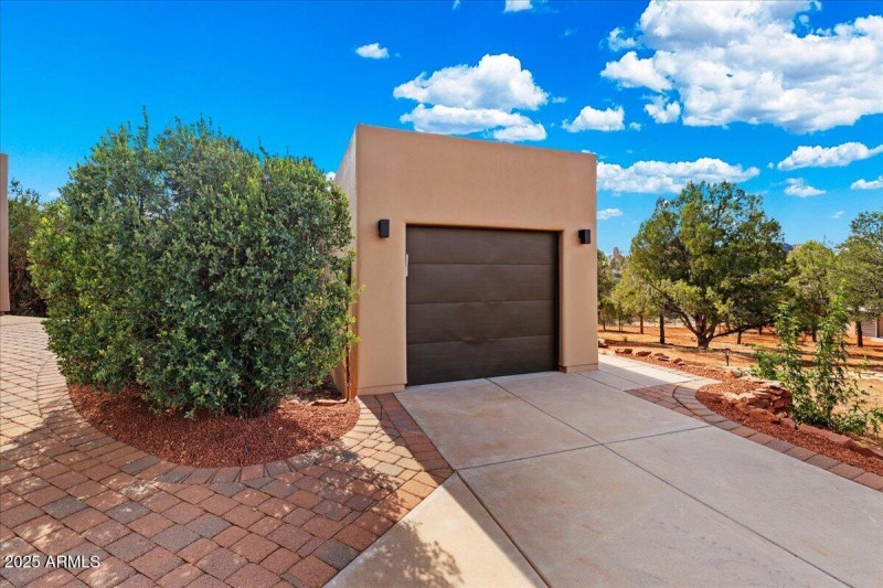 50-Garage