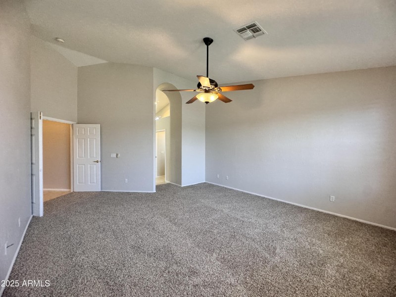 76BF89C3-3D61-42AE-B702-67B2357FB720