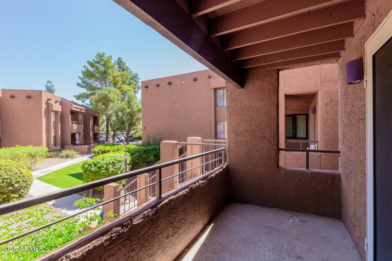 25 Paradise Village