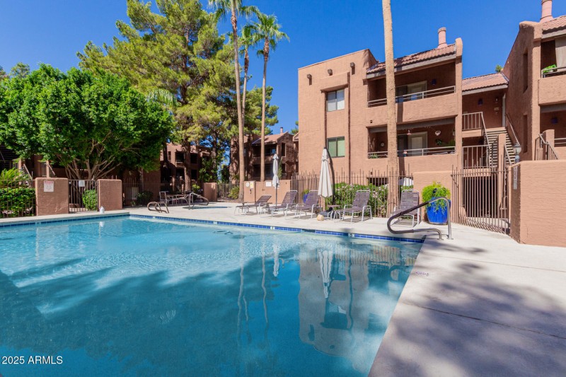 35 Paradise Village