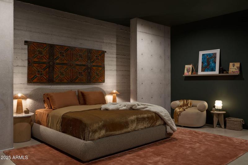 Primary Corridor Guest Suite