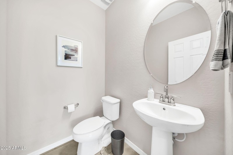 Powder room