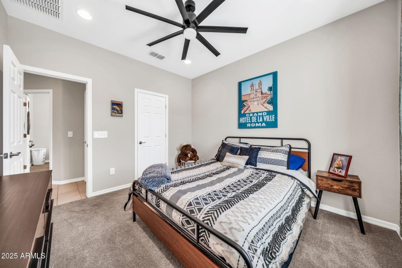 2nd bedroom