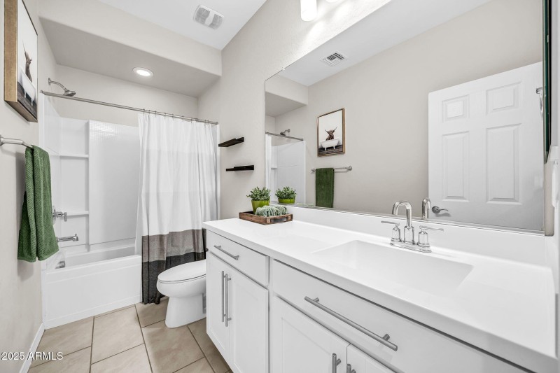 Hallway bath
