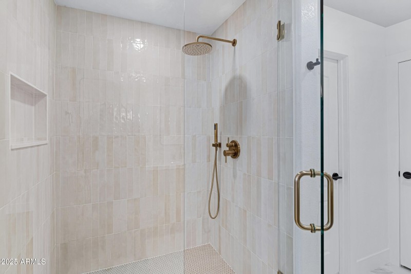 3268 W Belle Ave-24