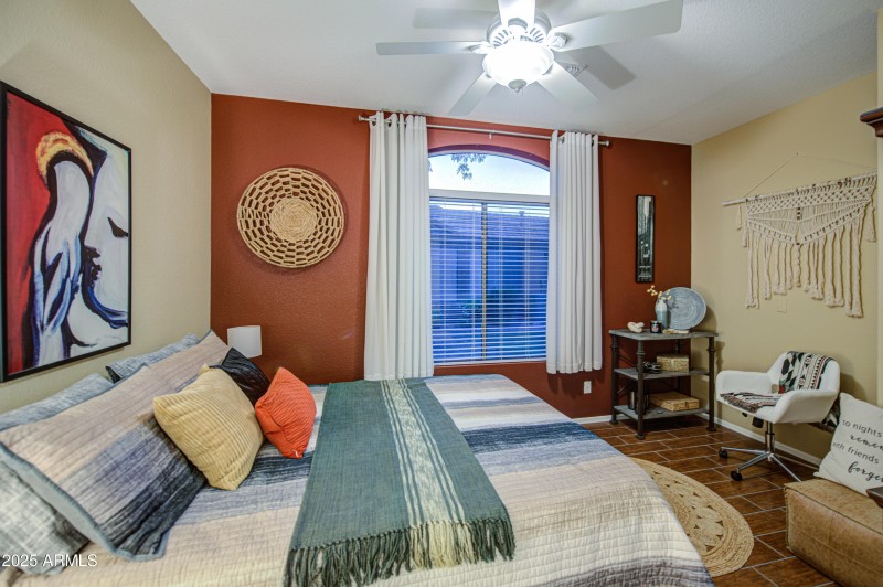 Bedroom 2-pic 1