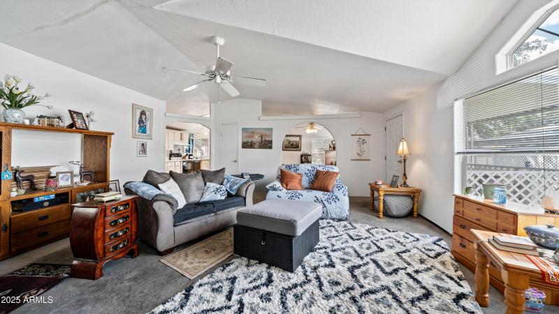 Interior - 547 S Little Bear Tr-9