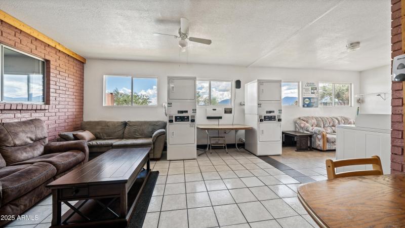 SV Mobile Home Club House-1