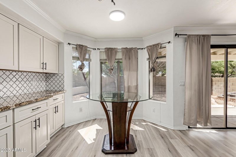 Sunny Breakfast Nook