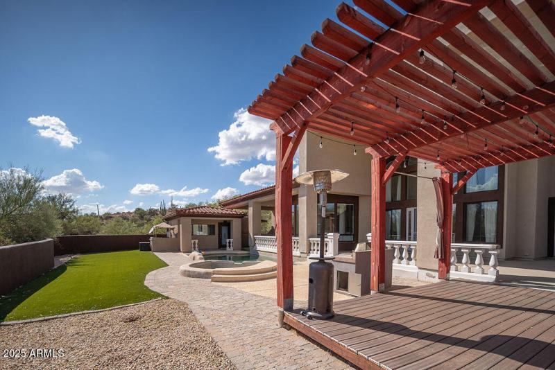 20250911_8170-E-Golden-Spur_24