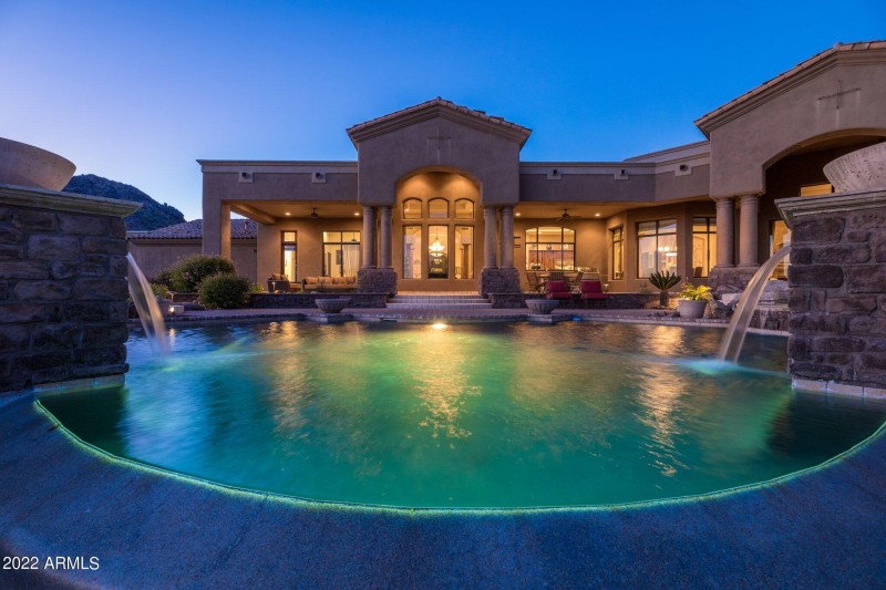 TWILIGHT POOL