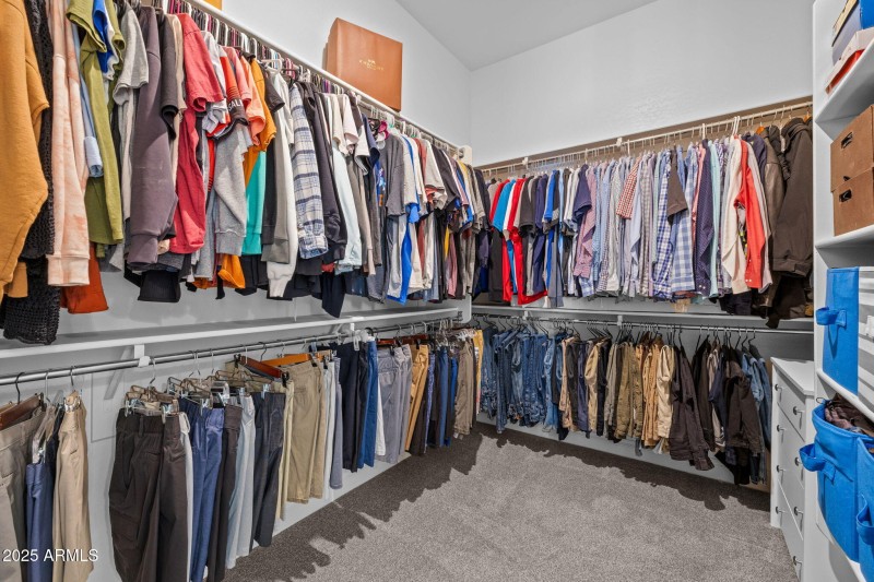 Walk-in Closet