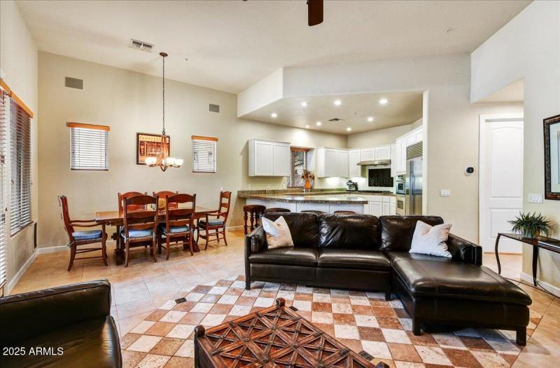 17-Family to Kitchen