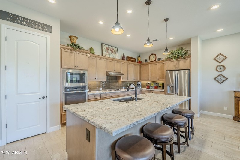 Pantry w/ Ample Storage