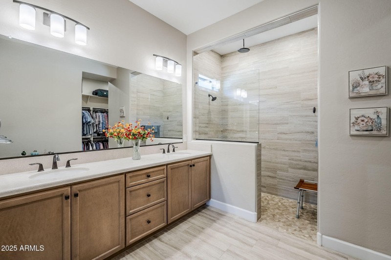 Stunning Super Sized Shower