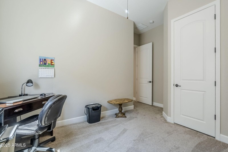 Nuetral in all Bedrooms
