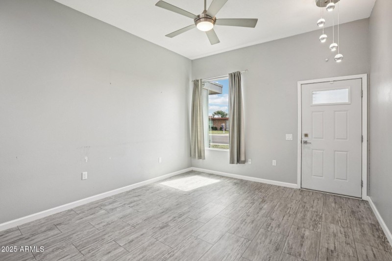 8-web-or-mls-W Forrester Dr-S1209-008