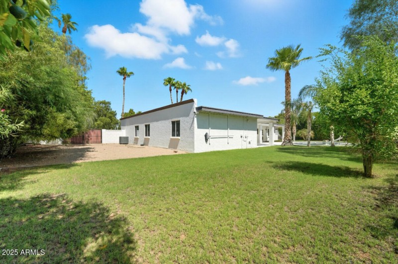 5601 E Sweetwater Ave-54