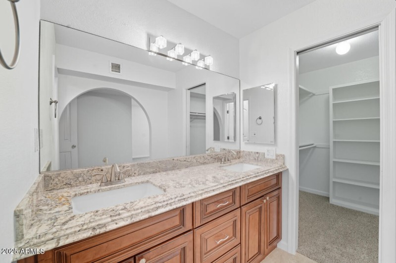 5601 E Sweetwater Ave-29