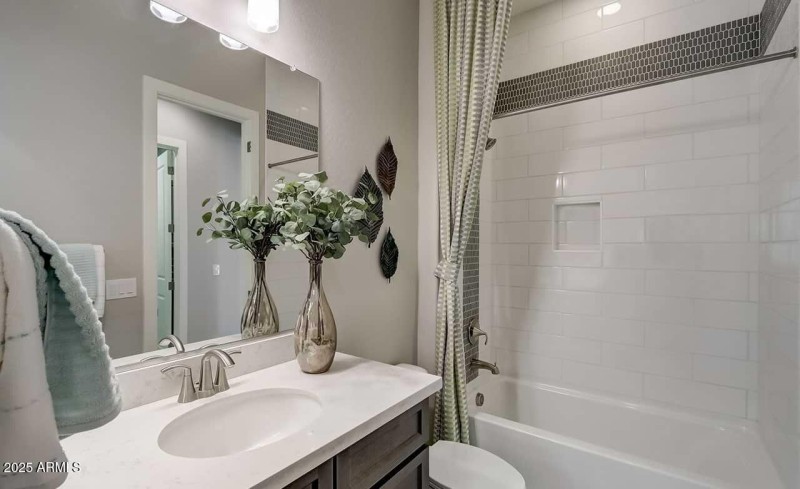 Canyon-Views_Topaz_ba2