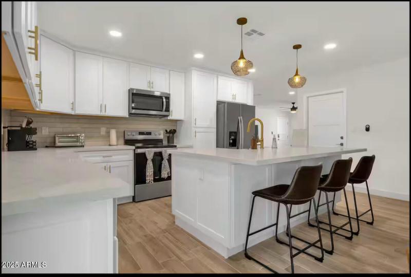 0f814896-03c0-4bd2-b241-2de52018f31c