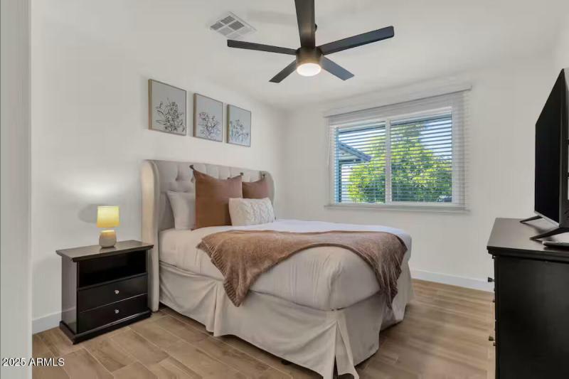 06439118-6e75-44dc-8c03-de1730480a9b