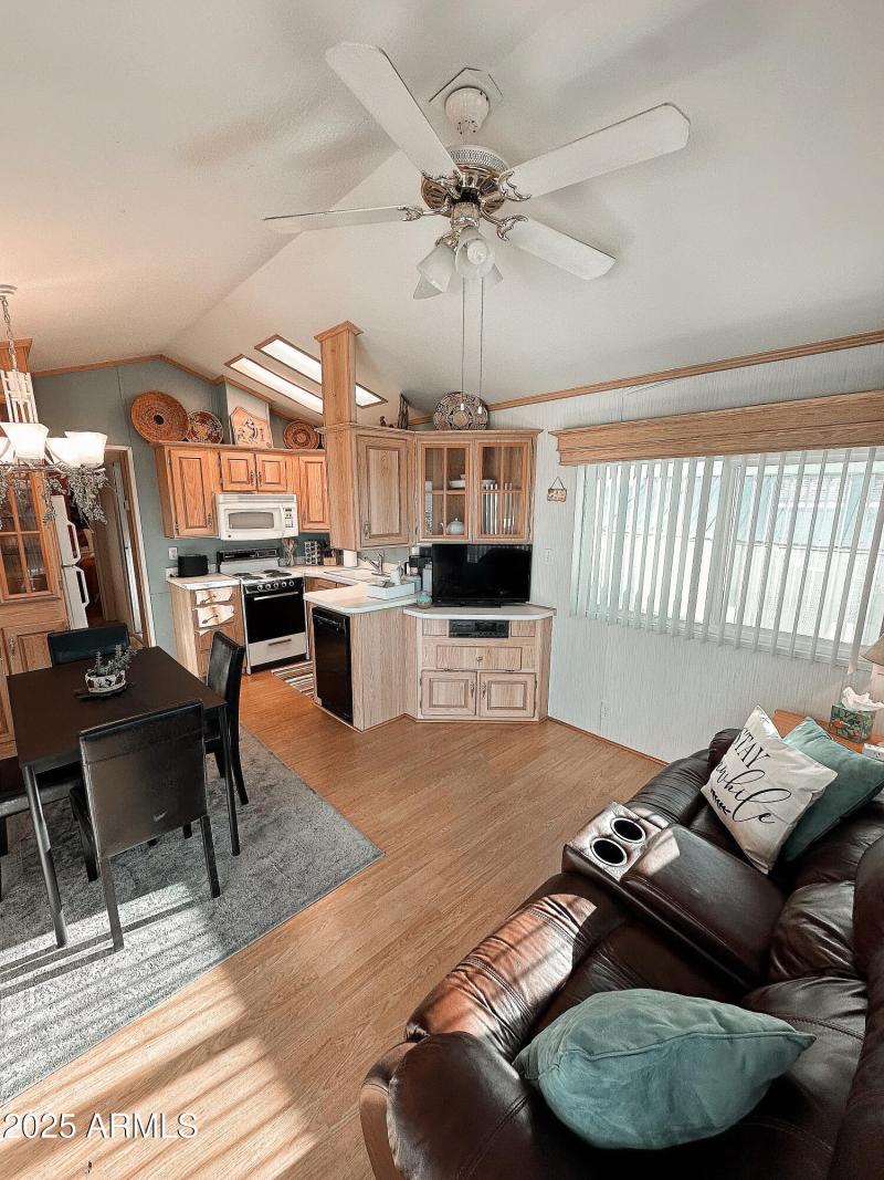 326BBD67-B107-44B5-B5C4-04D050718AFC