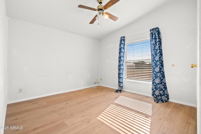 2 Interior - 20