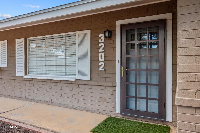 Trendy front entrance!