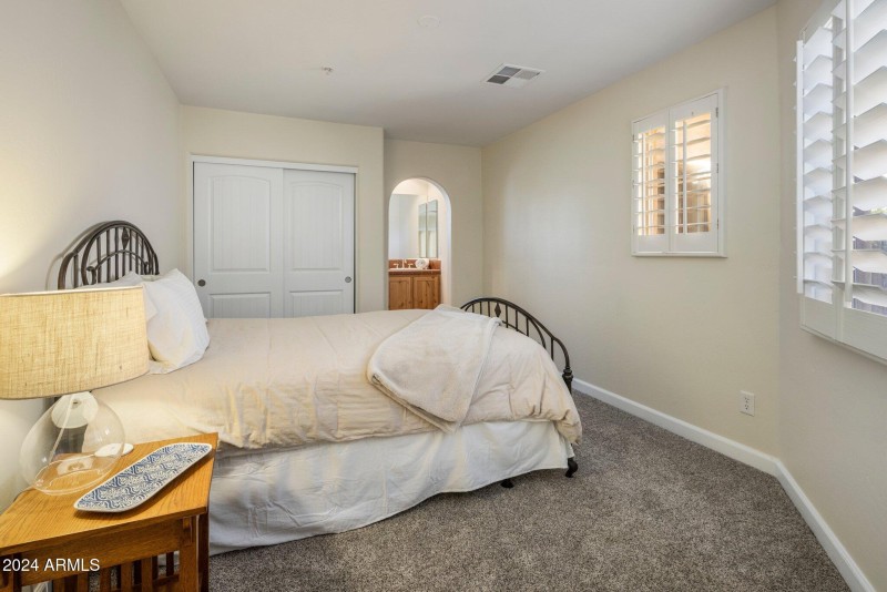 Ensuite Bedroom #2