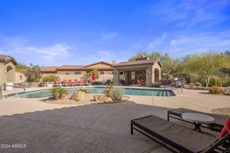 Community Pool & Spa