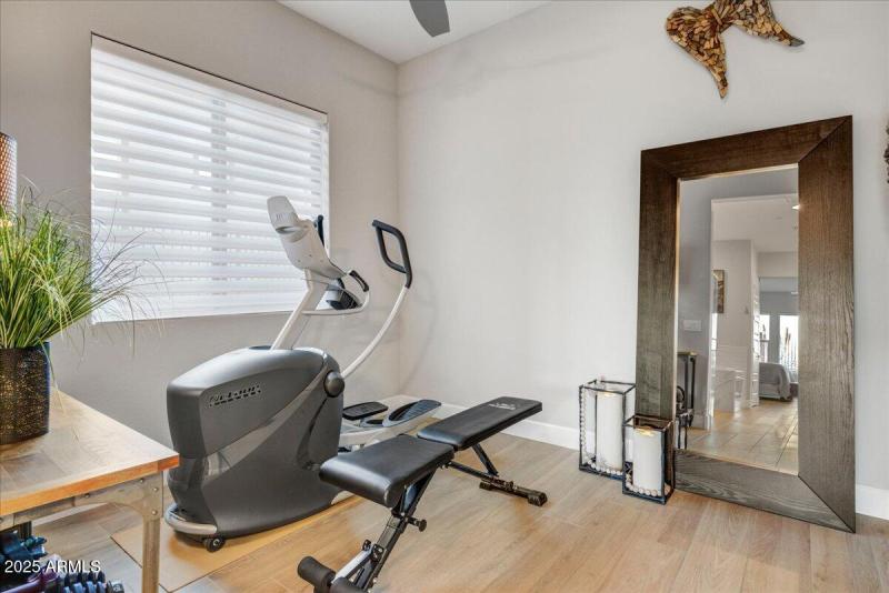 20-Primary Suite Retreat