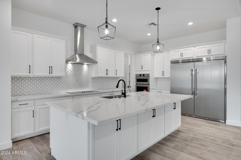 2335 W Marita St-5