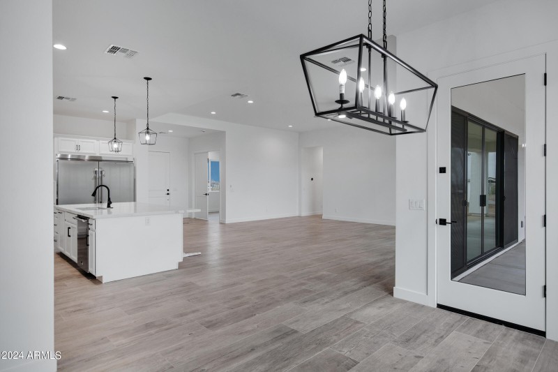 2335 W Marita St-10