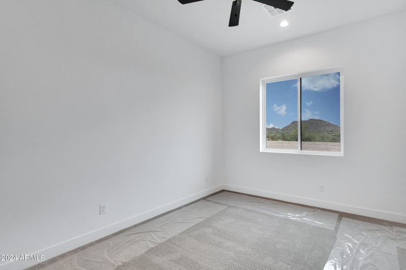 2335 W Marita St-24