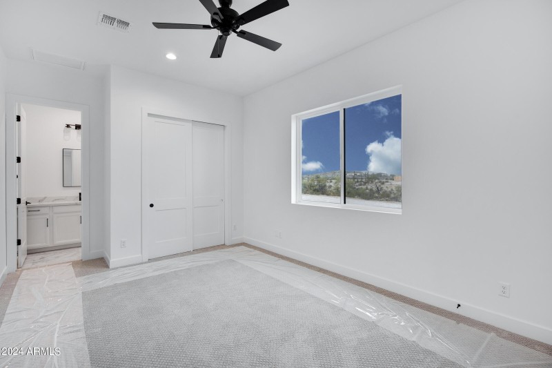 2335 W Marita St-12