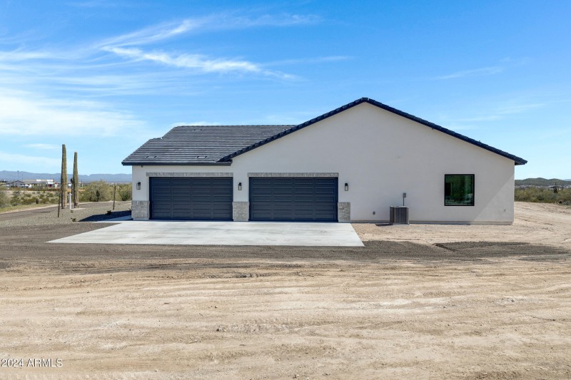 2459 W Marita St-5