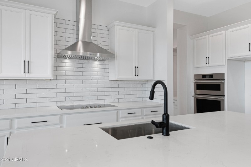 2459 W Marita St-5