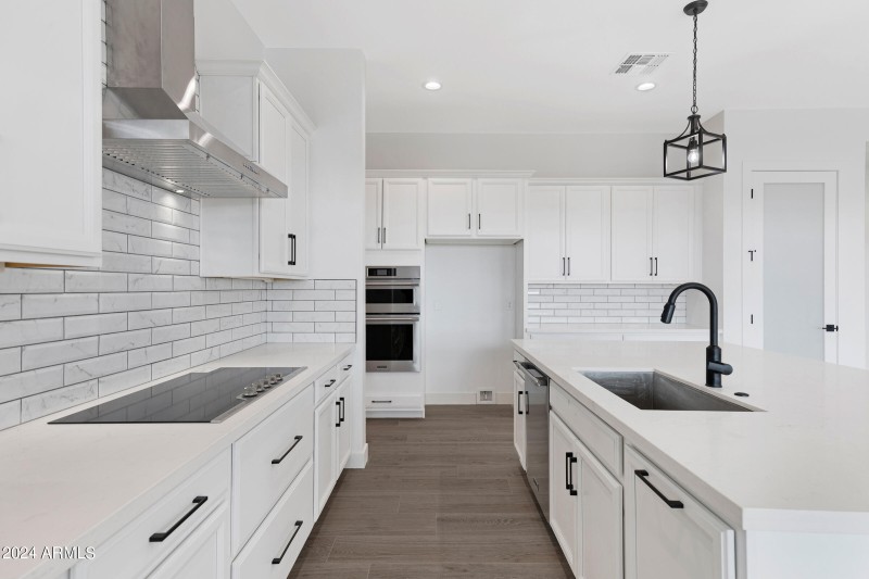 2459 W Marita St-6