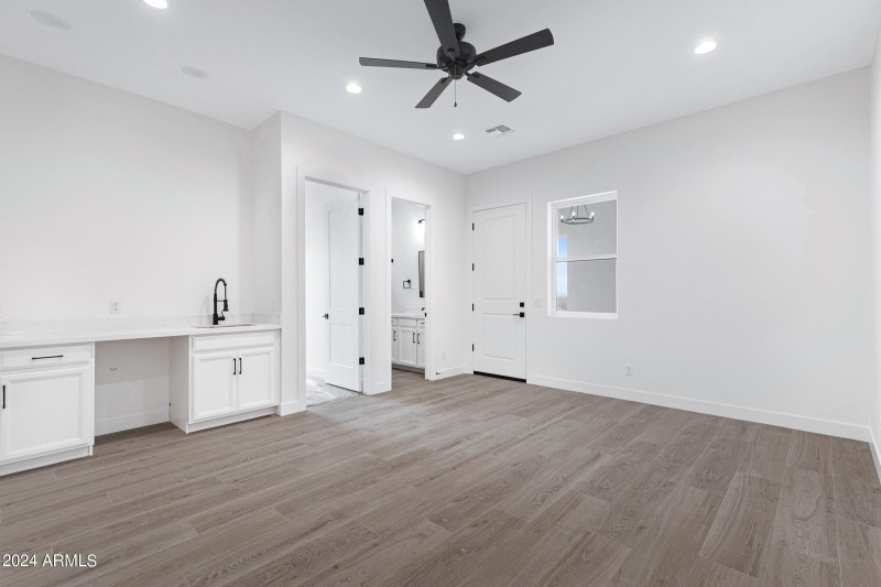 2459 W Marita St-23