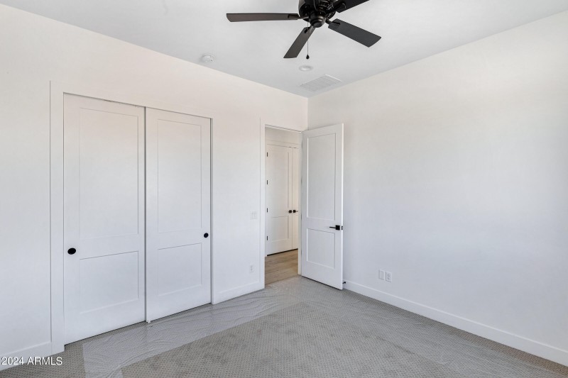 2459 W Marita St-14