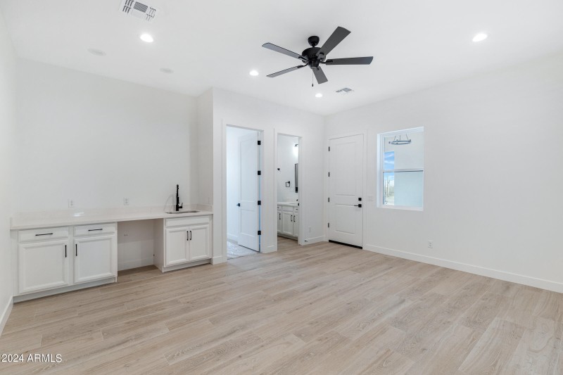 2459 W Marita St-20