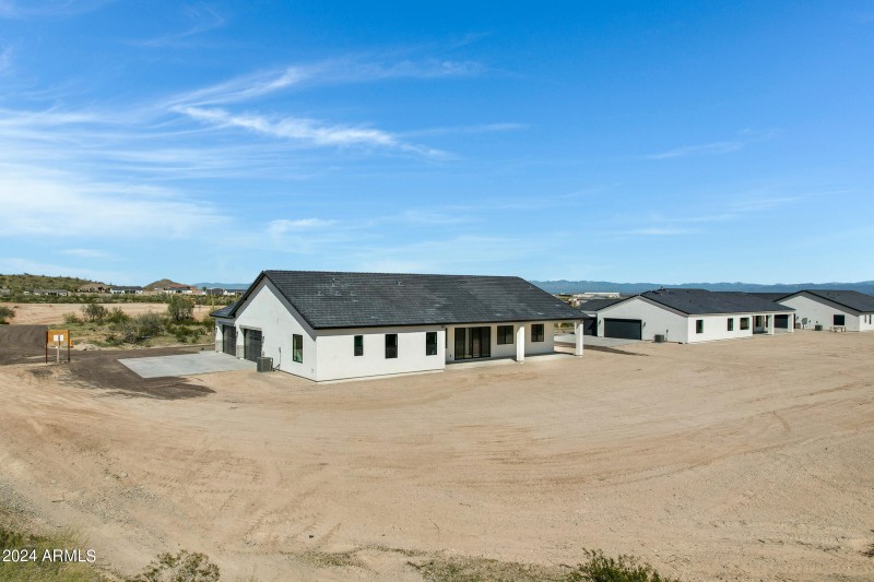 2459 W Marita St-33