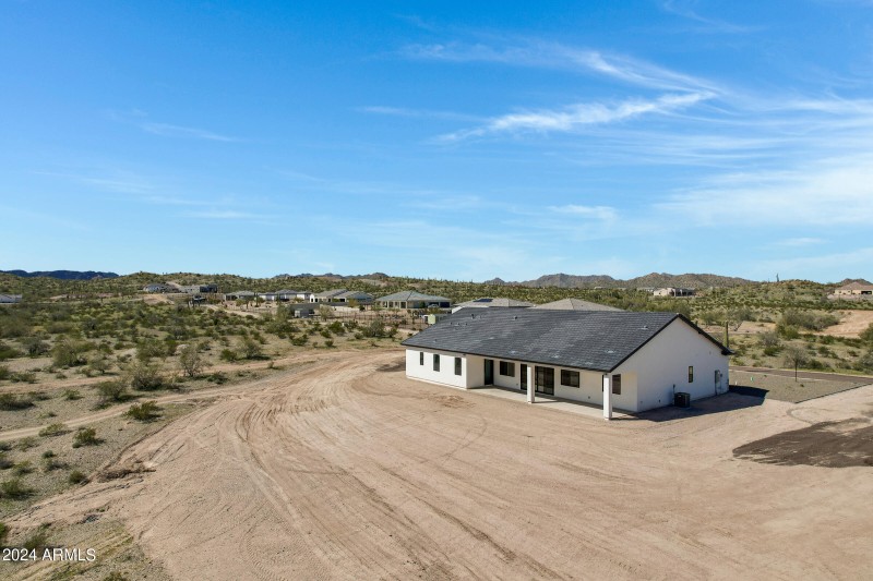 2459 W Marita St-34